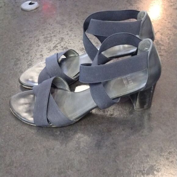 Stuart weitzman shoes - Picture 2 of 5